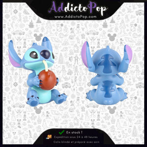 Figurine Disney Showcase – Lilo & Stitch – Stitch avec Noix de Coco